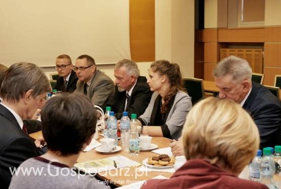 Konsultacje z przedstawicielami producentów rzepaku i roślin białkowych