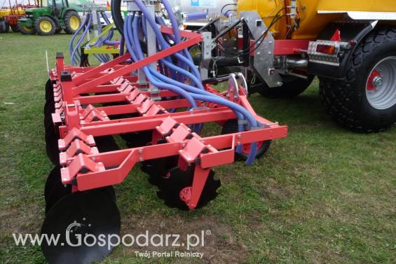 Adapter talerzowy o szerokości roboczej 4,5m do podawania gnojowicy do gleby