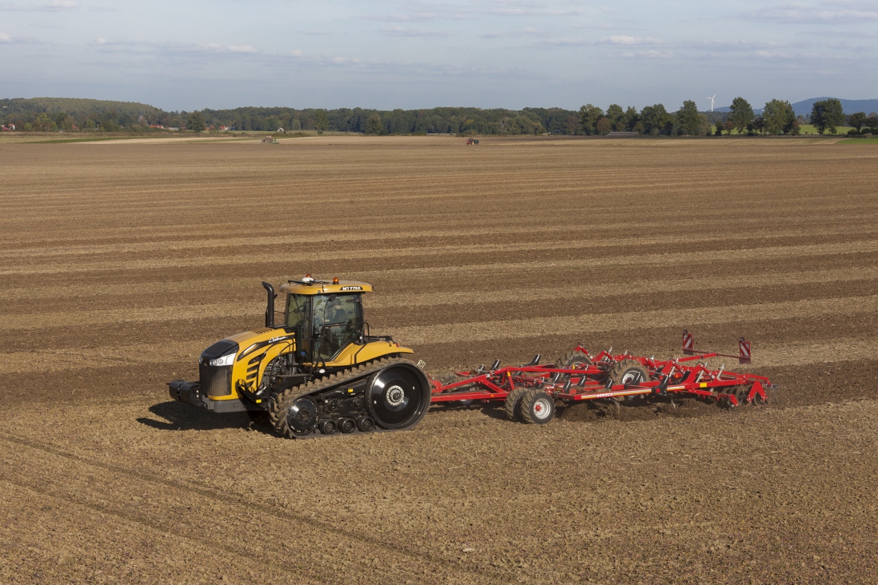 Ciągnik Challenger seria MT700E