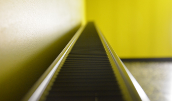 Wyposażenie w urządzenia do ogrzewania pomieszczeń i wody