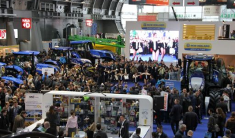 Blisko 80 tysięcy osób na targach Agrotech w Kielcach. Oblegane maszyny, umowy i dyskusje o przyszłości