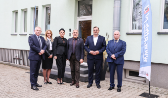 Nowoczesna genetyka i cyfryzacja w polskiej hodowli bydła. Minister Stefan Krajewski odwiedził PFHBiPM