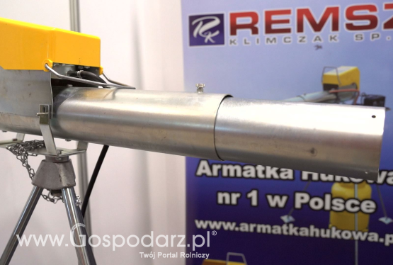 Armatki hukowe odstraszające ptactwo i dziką zwierzynę