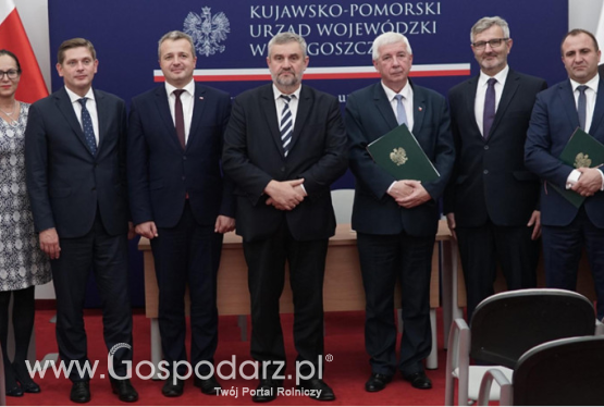 Kolejne szkoły resortowe