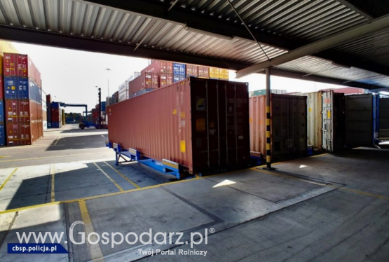 Gigantyczna ilość papierosów z Chin miała trafić na Ukrainę