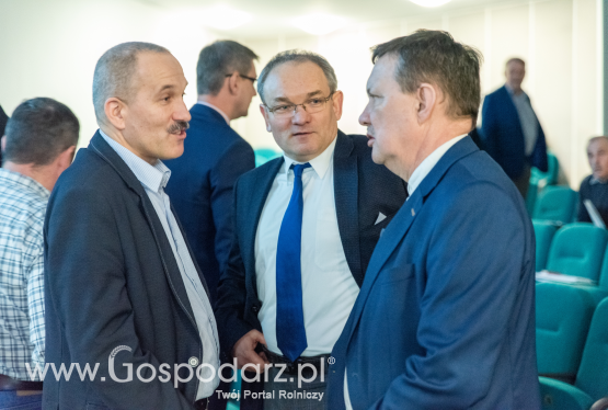 „Systemy Agrotroniczne” – pierwsza publikacja z mechatroniki w rolnictwie dla uczniów szkół średnich