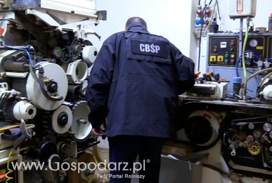 Nielegalna fabryka papierosów mogła narazić Skarb Państwa na milionowe straty