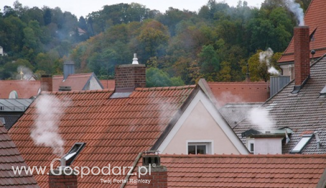 Rolnicy mają więcej czasu na wymianę pokryć dachowych zawierających azbest