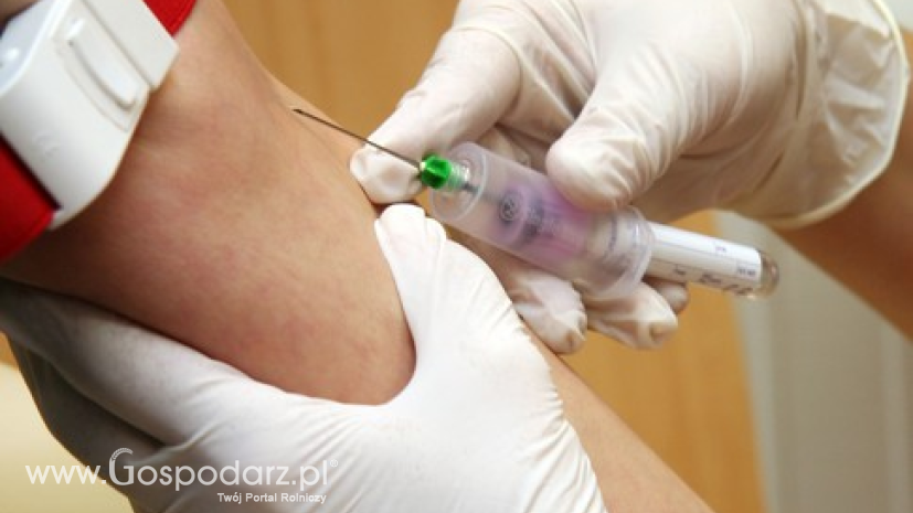 Ministerstwo Zdrowia: Objęcie finansowaniem szczepienia przeciwko HPV nie jest obecnie możliwe
