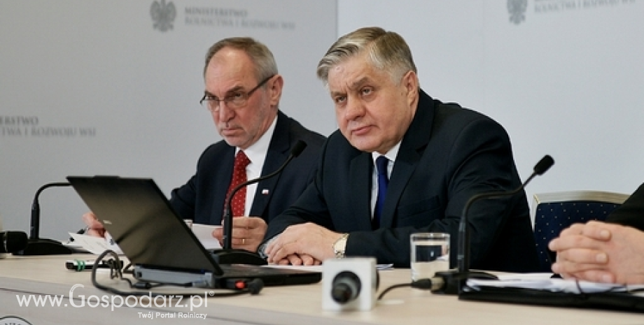 MRiRW zarzuca zarządzającym stadninami w Janowie Podlaskim i Michałowie niegospodarność i narażenie Skarbu Państwa na straty