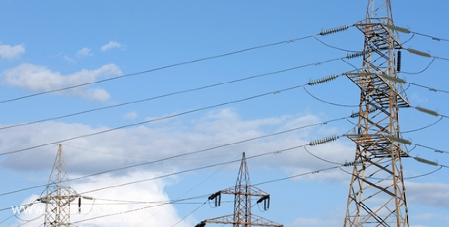 Obniżki cen prądu dla 13 milionów gospodarstw domowych