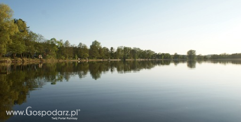 Własność rzeczą świętą. Czyje wody, czyje ryby?