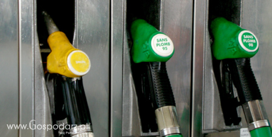 Tanieje benzyna i autogaz