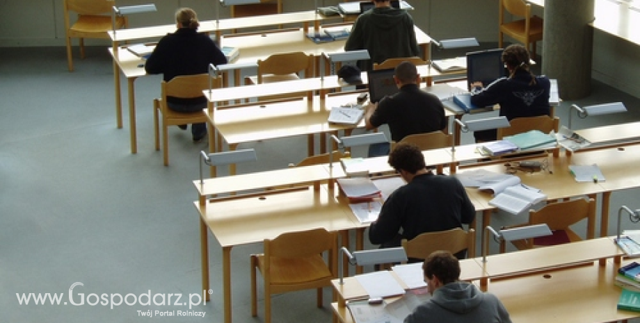 Polskie uczelnie przyjmą ponad 500 studentów i doktorantów z Ukrainy