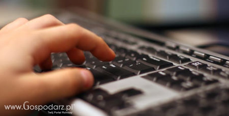 W tym roku ARiMR przyjmie wnioski o dopłaty bezpośrednie także przez Internet